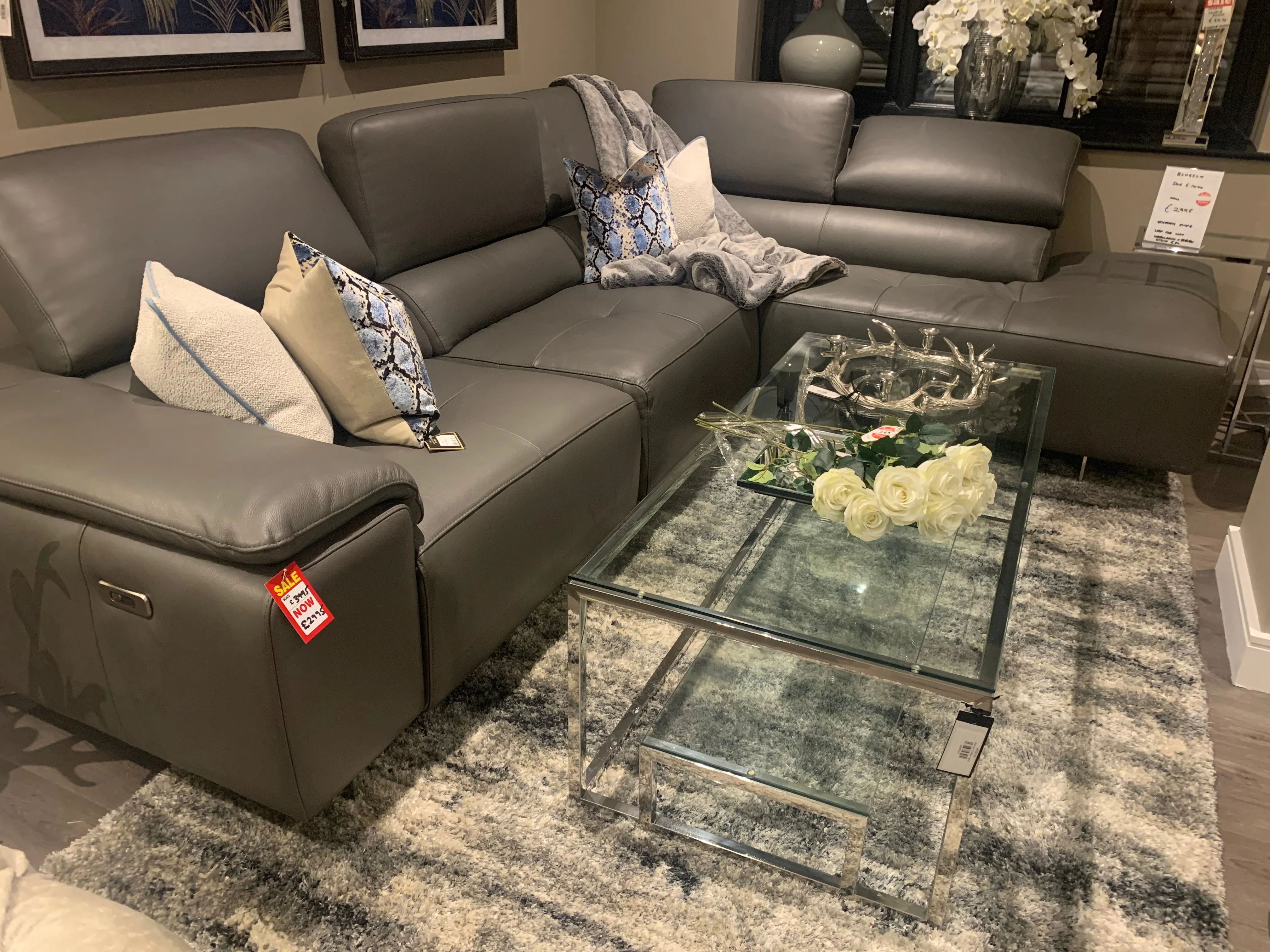 Blossom finest leather sofa deal with recliner reduced save €1000 today