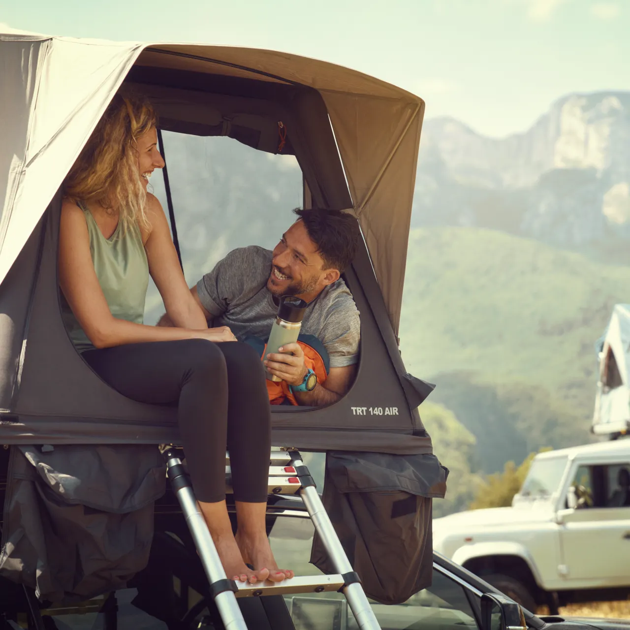 DOMETIC | Inflatable Rooftop Tent (TRT 140 AIR)