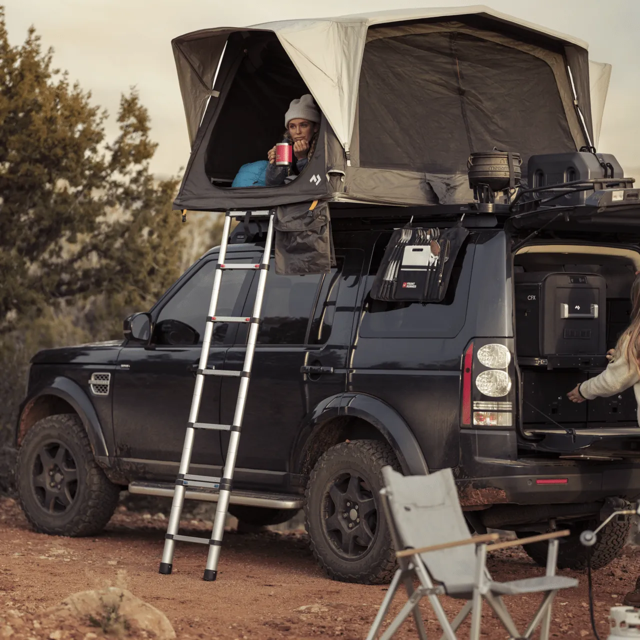 DOMETIC | Inflatable Rooftop Tent (TRT 140 AIR)