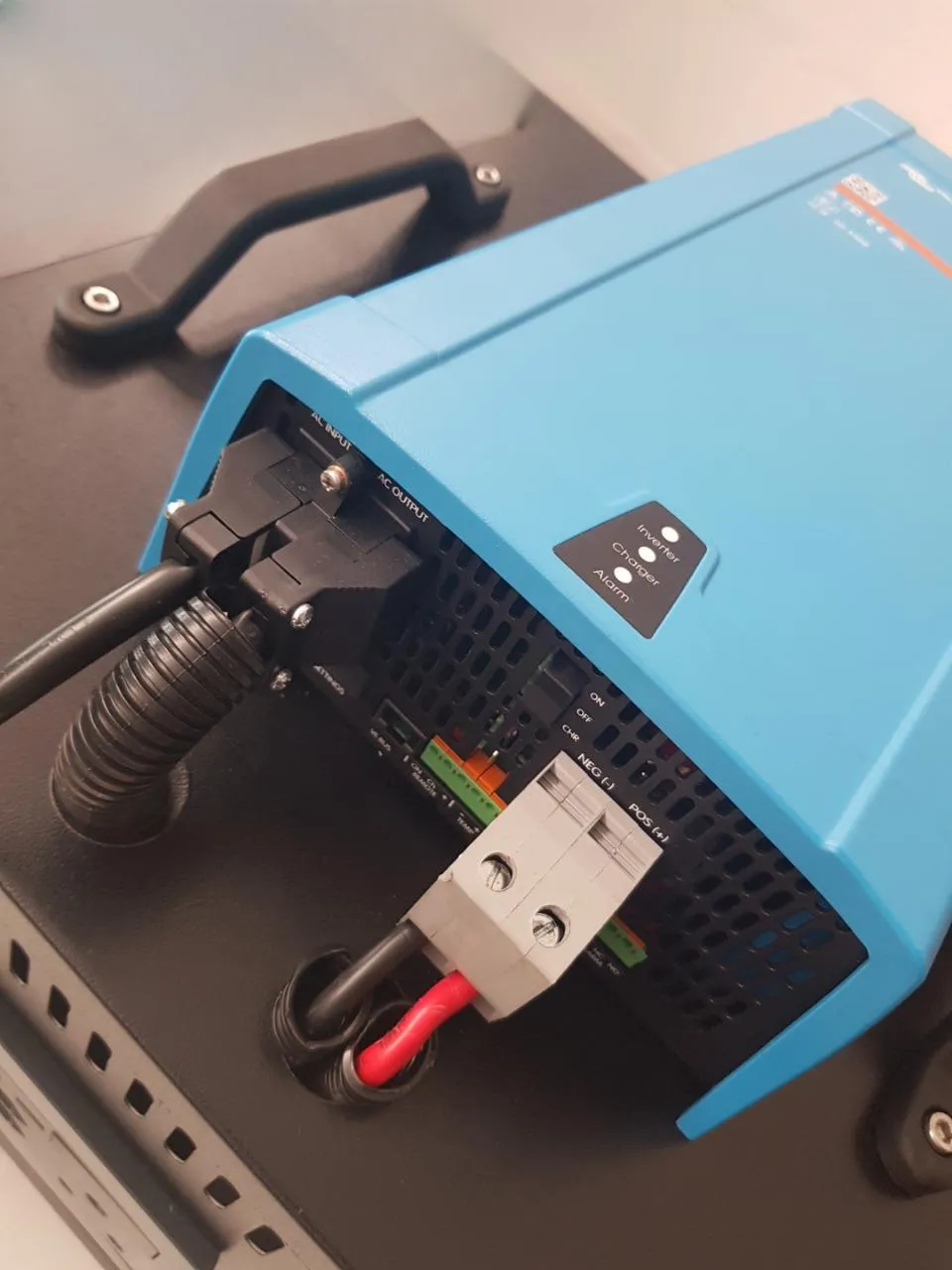 Victron MultiPlus 1kW 12V 200Ah Lithium Power Trolley